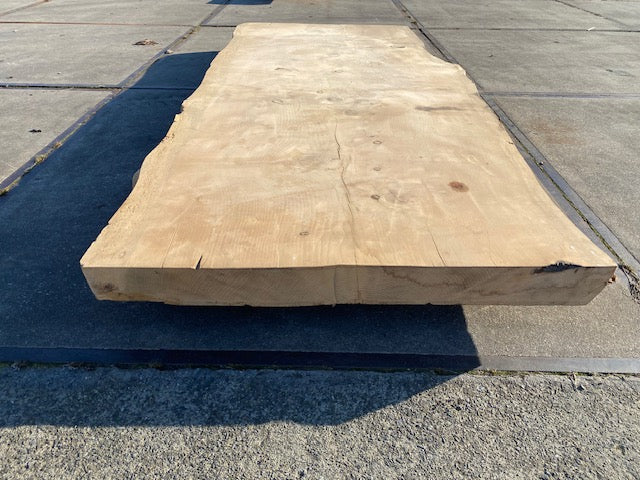 Plateau en bois de cèdre – 2860 x 1200 x 120 mm – Poncé