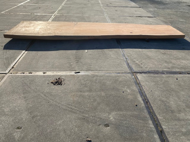 Afrormosia Boomstamblad – 4280 x 1060 x 80 mm – Geschuurd